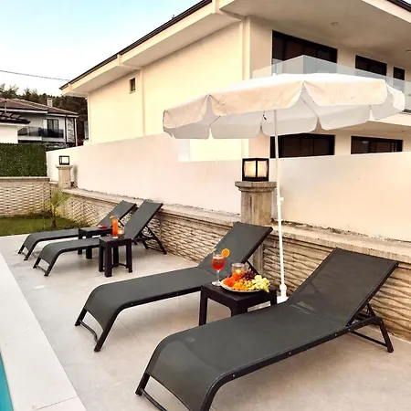 Newly Built Brand-new Design With Private Pool Villa