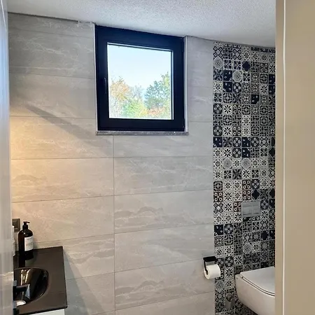 Newly Built Brand-new Design With Private Pool Villa