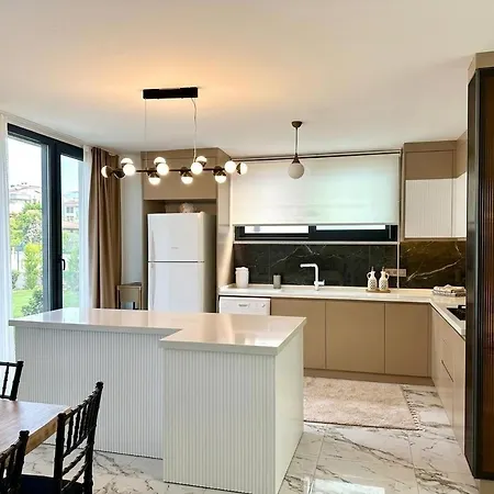 Newly Built Brand-new Design With Private Pool Villa